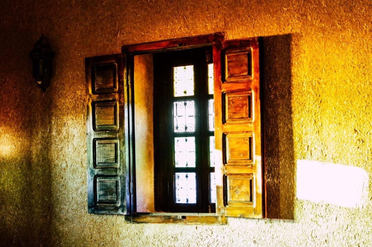 Riad Caravasar Merzouga Dış mekan fotoğraf