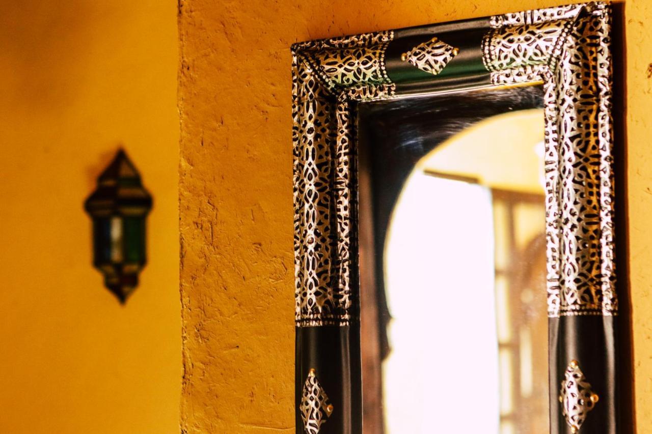 Riad Caravasar Merzouga Dış mekan fotoğraf
